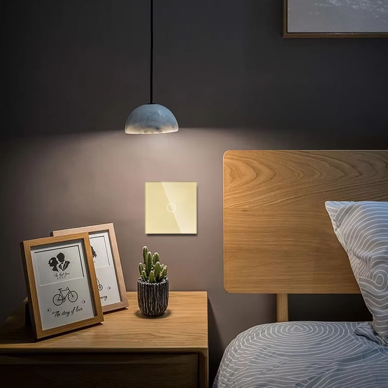 Casa si Gradina - Electrice - Distributie electrica si comanda - Intrerupatoare - Intrerupator touch cap scara, cap cruce iUni 1F, Sticla securizata, LED, Auriu - Infinity.ro