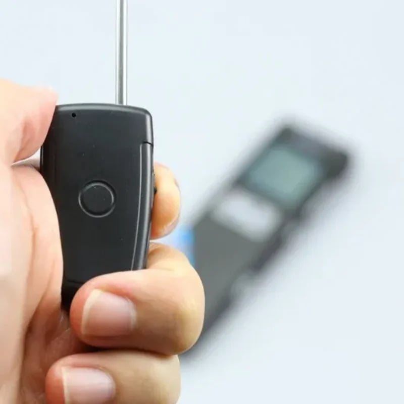 TV, Audio-Video si Foto - Portabile audio - Reportofoane - Mini Reportofon Digital iUni REP308, 8GB, Microfon extern wireless, Radio FM, MP3 Player, Activare vocala - Infinity.ro