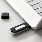Laptop, Telefoane si Tablete - Wearables si gadgeturi - Gadgeturi - Dispozitive spionaj - Stick USB Spion Reportofon iUni STK98, 8GB, Activare vocala - Infinity.ro