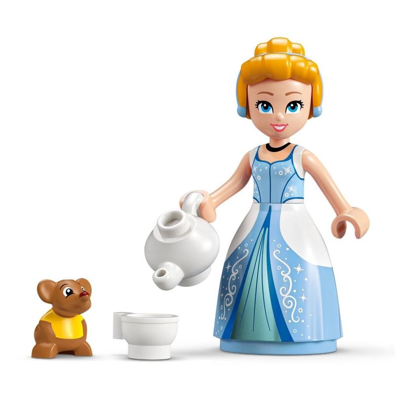 Jucarii, Copii si Bebe - Jucarii si jocuri - Seturi de constructie si cuburi - Seturi de constructie - LEGO Disney Princess Rochia Cenusaresei 43266 - Infinity.ro