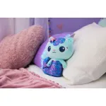 Jucarii, Copii si Bebe - Jucarii si jocuri - Jucarii de plus - Jucarie de plus, Gabbys Dollhouse, Deluxe Mercat, 25 cm - Infinity.ro