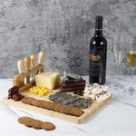 Casa si Gradina - Bucatarie si vesela - Vesela si tacamuri - Platouri de bucatarie - Set servire aperitive si branzeturi, 5 piese, cutite si ustensile pentru servire din inox, bambus, 35.8x28x1.5cm - Infinity.ro