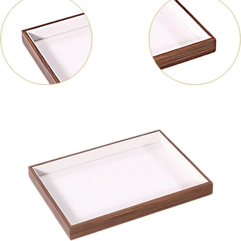 Fashion, accesorii si bijuterii - Femei - Bijuterii femei - Cutii bijuterii - Tava expunere si organizator bijuterii, lemn de nuc, un compartiment, interior moale, 36×26x3cm, lemn si interior crem - Infinity.ro