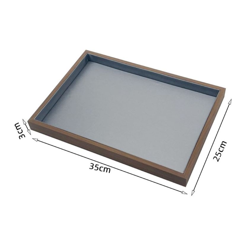 Fashion, accesorii si bijuterii - Femei - Bijuterii femei - Cutii bijuterii - Tava expunere si organizator bijuterii, lemn de nuc, un compartiment, interior moale, 36×26x3cm, lemn si interior crem - Infinity.ro