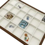 Fashion, accesorii si bijuterii - Femei - Bijuterii femei - Cutii bijuterii - Tava expunere si organizator bijuterii, lemn de nuc, 24 compartimente, interior moale, 36×26x3 cm, maro si interior crem - Infinity.ro