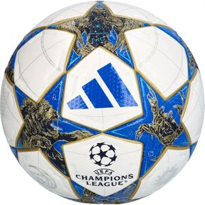 Sport si Outdoor - Sporturi de echipa - Fotbal - Infinity.ro