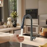 Casa si Gradina - Sanitare - Lavoar baie si accesorii - Baterii sanitare - Baterie sanitara, senzor pornire la atingere, dus extractibil, pipa 360°, 2 functii apa, afisaj digital, otel, negru - Infinity.ro