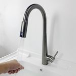 Casa si Gradina - Sanitare - Lavoar baie si accesorii - Baterii sanitare - Baterie sanitara, senzor pornire la atingere, dus extractibil, pipa 360°, 2 functii apa, afisaj digital, otel, negru - Infinity.ro