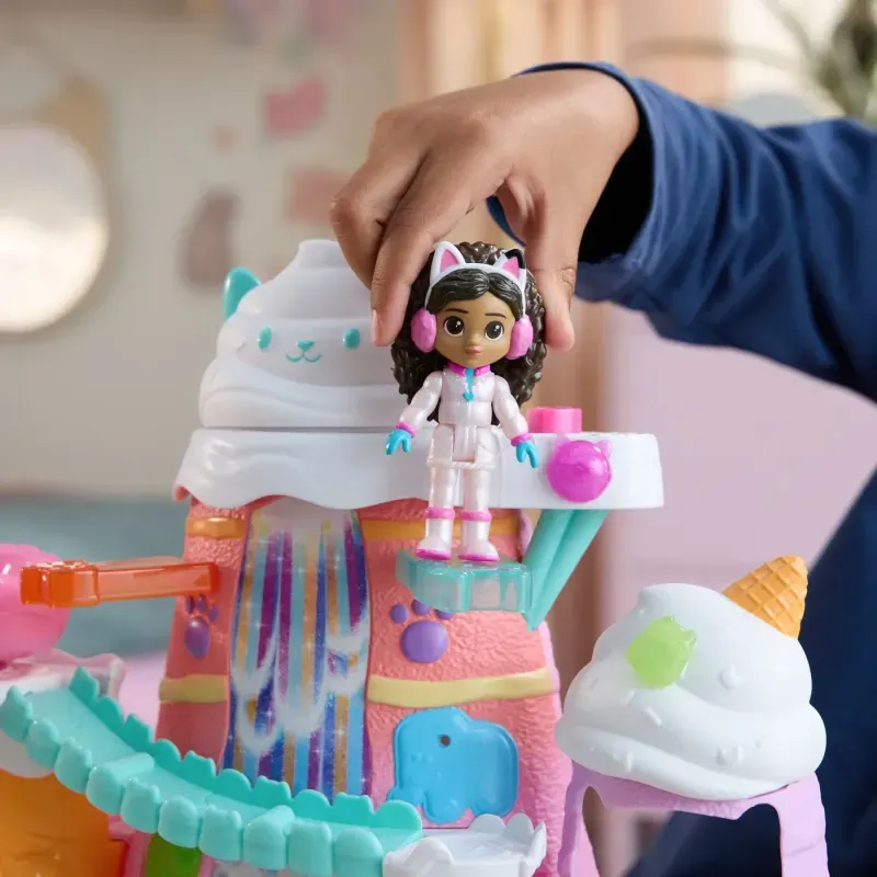 Jucarii, Copii si Bebe - Jucarii si jocuri - Figurine - Gabbys Dollhouse Filmul Set De Joaca Muntele De Dulciuri A Lui Gabby - Infinity.ro