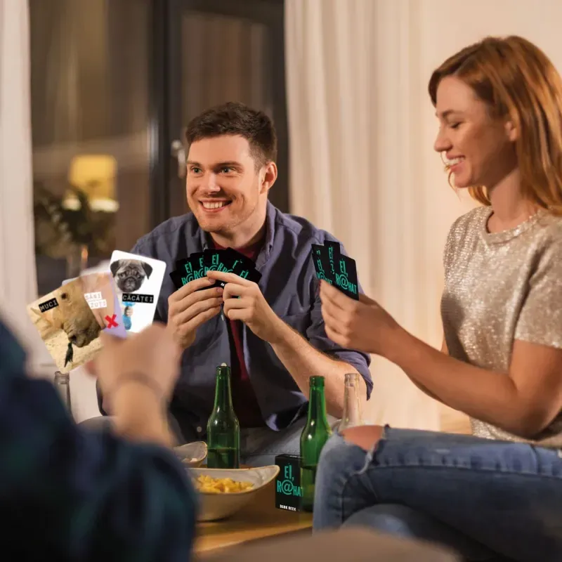 Jucarii, Copii si Bebe - Jucarii si jocuri - Jocuri si puzzle - Jocuri de societate - Joc De Carti Dark Deck Ei R@hat - Infinity.ro