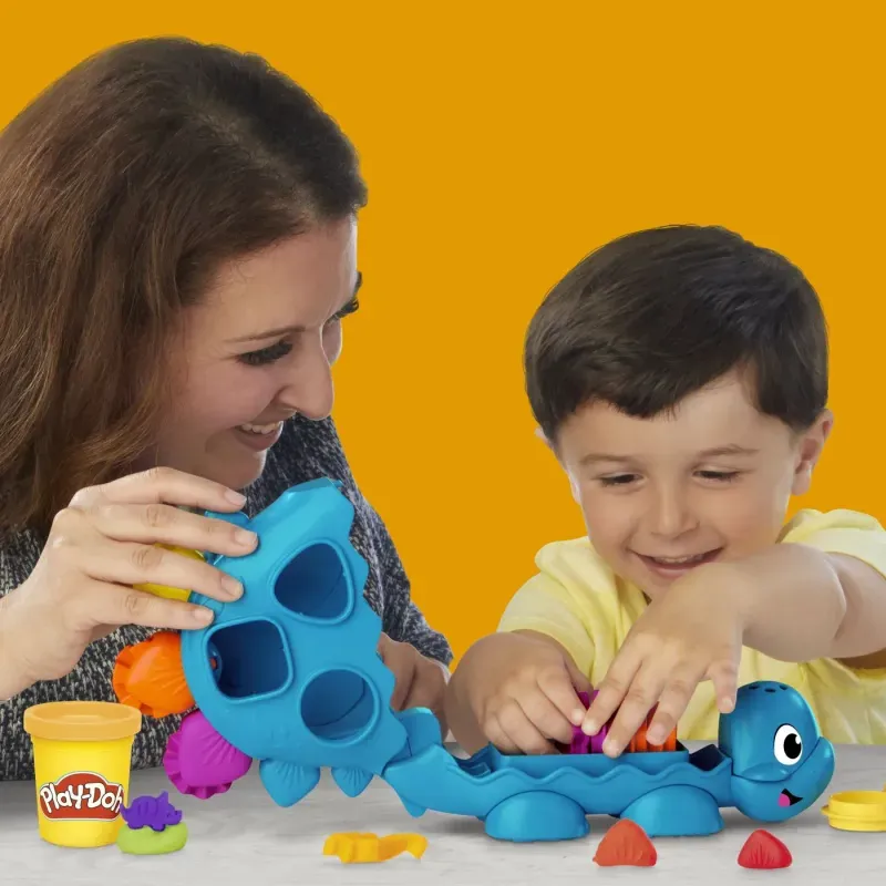Jucarii, Copii si Bebe - Jucarii si jocuri - Jucarii & jocuri educative - Jocuri si jucarii educative - Play Doh Jucarie Cu Activitati Dinozaur Cu Forme Si Culori - Infinity.ro