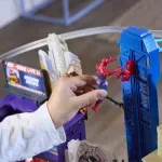 Jucarii, Copii si Bebe - Jucarii si jocuri - Figurine - Set De Joaca Marvel Spider Man Venom Versus Web City Slinging - Infinity.ro