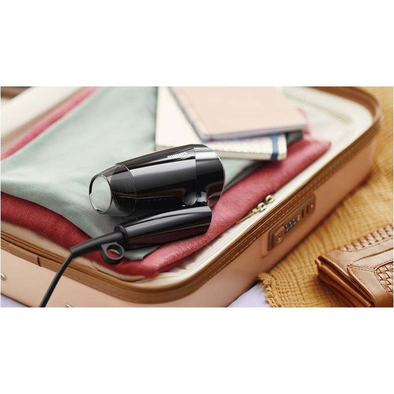 Ingrijire personala si Cosmetice - Aparate & accesorii ingrijire personala - Hair styling - Uscatoare de par - Uscator de par Philips EssentialCare BHC010/10, 1200 W, 3 setari temperatura, maner pliant, Negru - Infinity.ro