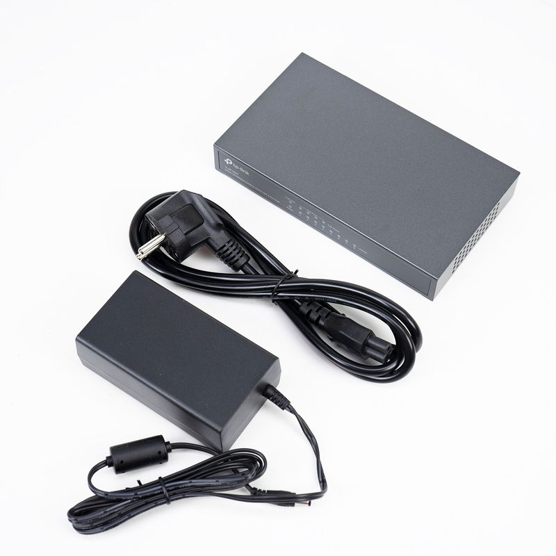 PC, gaming si accesorii - Retelistica - Switch-uri - Switch-uri cu management - Switch PoE TP-LINK TL-SF1008P, 8 porturi RJ45 10/100Mbps, 4 porturi PoE, 171x98x27mm, negru - Infinity.ro