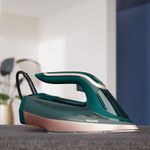 Electronice si Electrocasnice - Ingrijirea tesaturilor - Fiare de calcat - Fier de calcat Philips DST8030/70 Seria8000, 3000W, OptimalTemp, talpa Steamglide Elite si DinamiQ, pompa Turbosteam Abu - Infinity.ro
