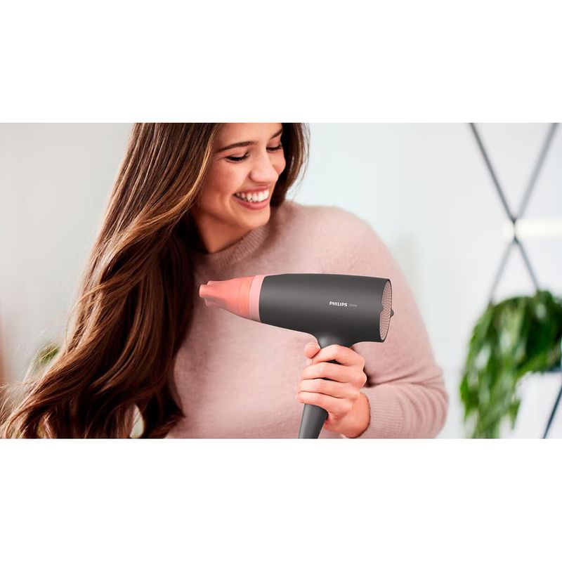 Ingrijire personala si Cosmetice - Aparate & accesorii ingrijire personala - Hair styling - Uscatoare de par - Uscator de par, Philips, 2100 W, Thermo Protect, 3 setari de temperatura, 2 setari de viteza,14 mm, Negru/Roz - Infinity.ro