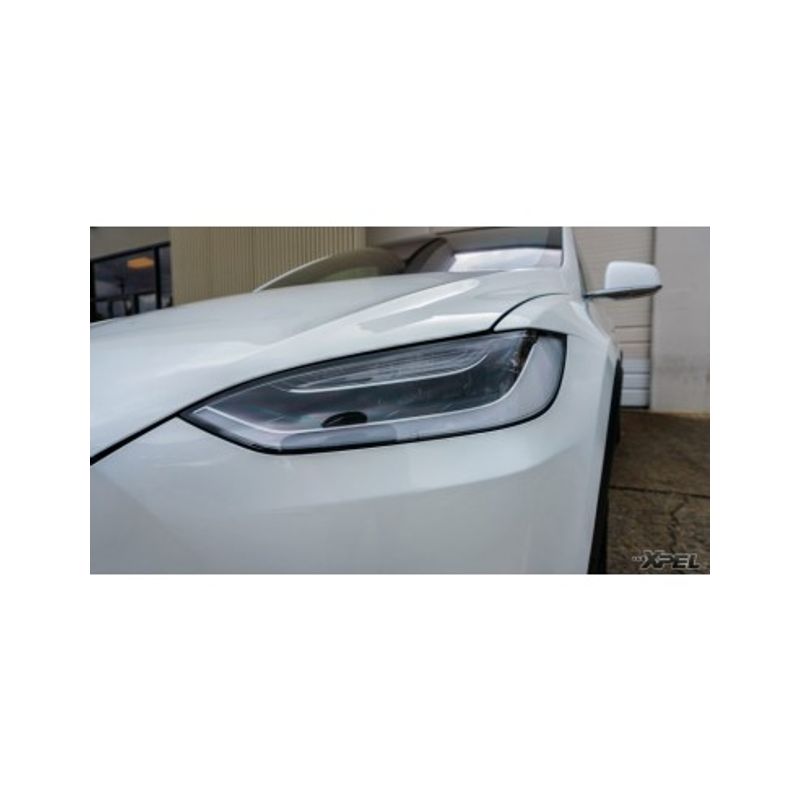 Auto si Moto - Piese auto si accesorii - Caroserie - Ornamente exterior auto - Folie fumurie deschisa protectie faruri / stopuri 60 x60 cm - Infinity.ro