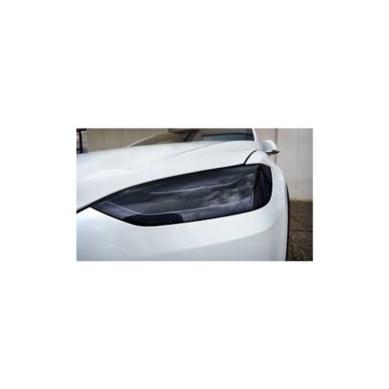Auto si Moto - Piese auto si accesorii - Caroserie - Ornamente exterior auto - Folie fumurie deschisa protectie faruri / stopuri 60 x60 cm - Infinity.ro