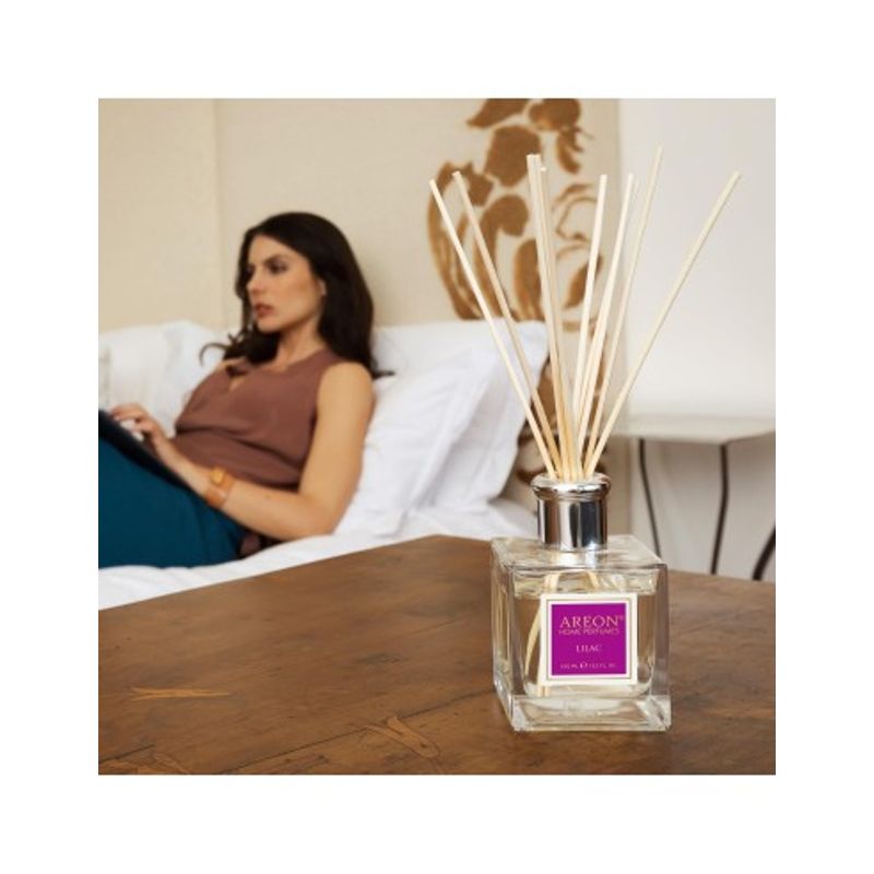 Auto si Moto - Intretinere auto - Odorizante auto - Odorizant de camera AREON Home Perfume Vanilla Black, 150ml - Infinity.ro