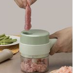 Electronice si Electrocasnice - Electrocasnice bucatarie - Mixere, tocatoare & roboti de bucatarie - Blendere si mini tocatoare - Tocator electric de legume, fructe, condimente si carne, 4 in 1 - Infinity.ro