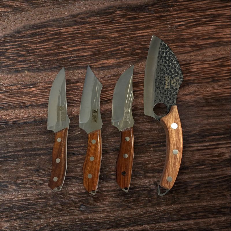 Casa si Gradina - Bucatarie si vesela - Vesela si tacamuri - Cutite si seturi de cutite - Set cutite profesionale vanatoare si pescuit, 4 piese - Infinity.ro