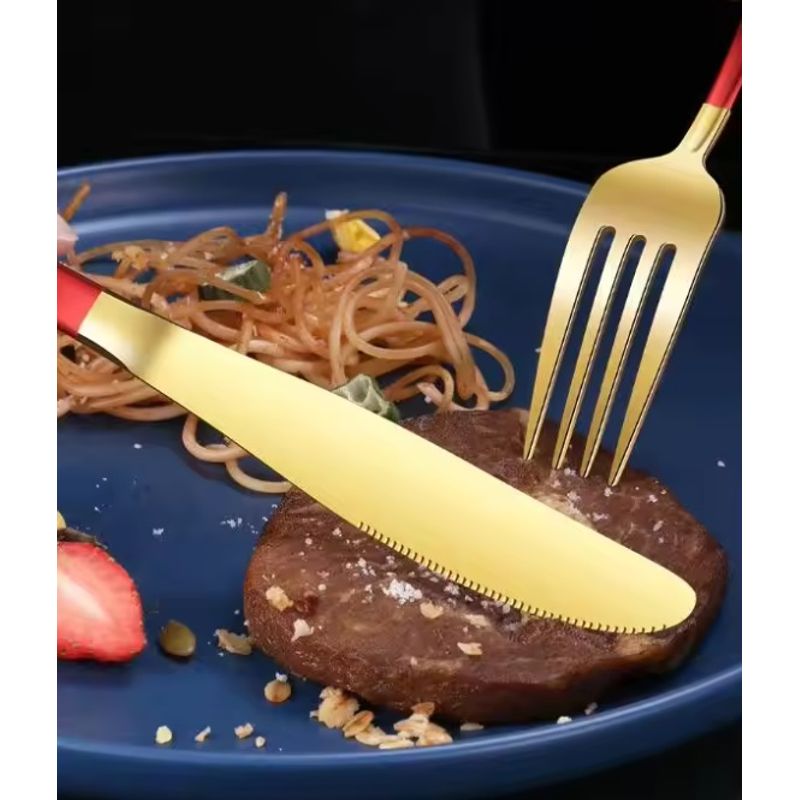 Casa si Gradina - Bucatarie si vesela - Vesela si tacamuri - Tacamuri si seturi - Set tacamuri 24 piese, auriu/rosu - Infinity.ro