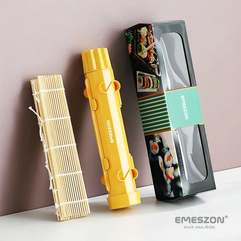Casa si Gradina - Bucatarie si vesela - Ustensile bucatarie - Seturi ustensile de bucatarie - Set Sushi Rolls 2, EMESZON® Aparat manual de rulat Sushi cu rola bambus pentru pasionatii de bucataria Asiatica, galben - Infinity.ro