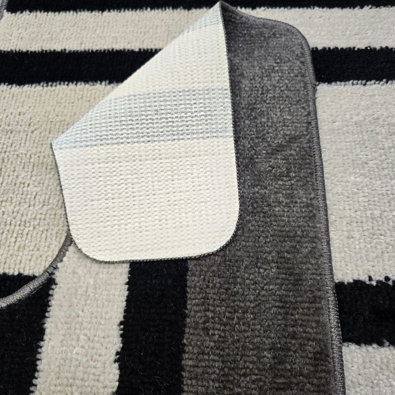 Casa si Gradina - Textile si covoare - Covoare - Covorase baie - Set 2 covorase baie – cu membrana antiderapanta, 100% fibre sintetice, negru, 50×40 cm, 50×80 cm, Sandy Criptik - Infinity.ro