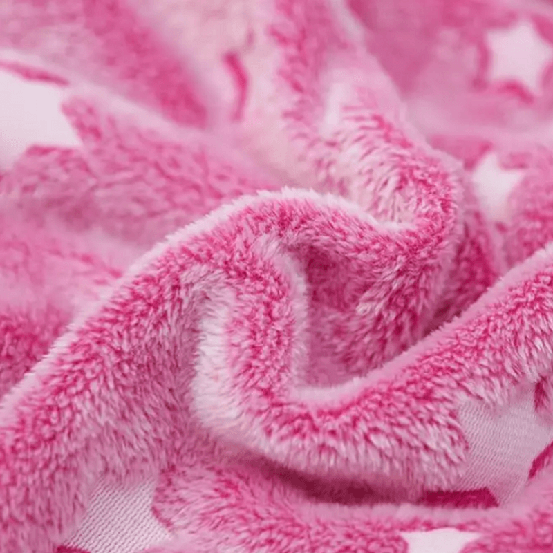 Casa si Gradina - Textile si covoare - Pături și cuverturi - Pături - Patura pufoasa fosforescenta, 150 x 100 cm - Infinity.ro