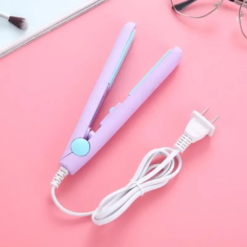 Ingrijire personala si Cosmetice - Aparate & accesorii ingrijire personala - Hair styling - Placi de indreptat parul - Mini Placa de Indreptat Par Mov Portabila – Ceramica ABYZ™ Ideal pentru Calatorii - Infinity.ro
