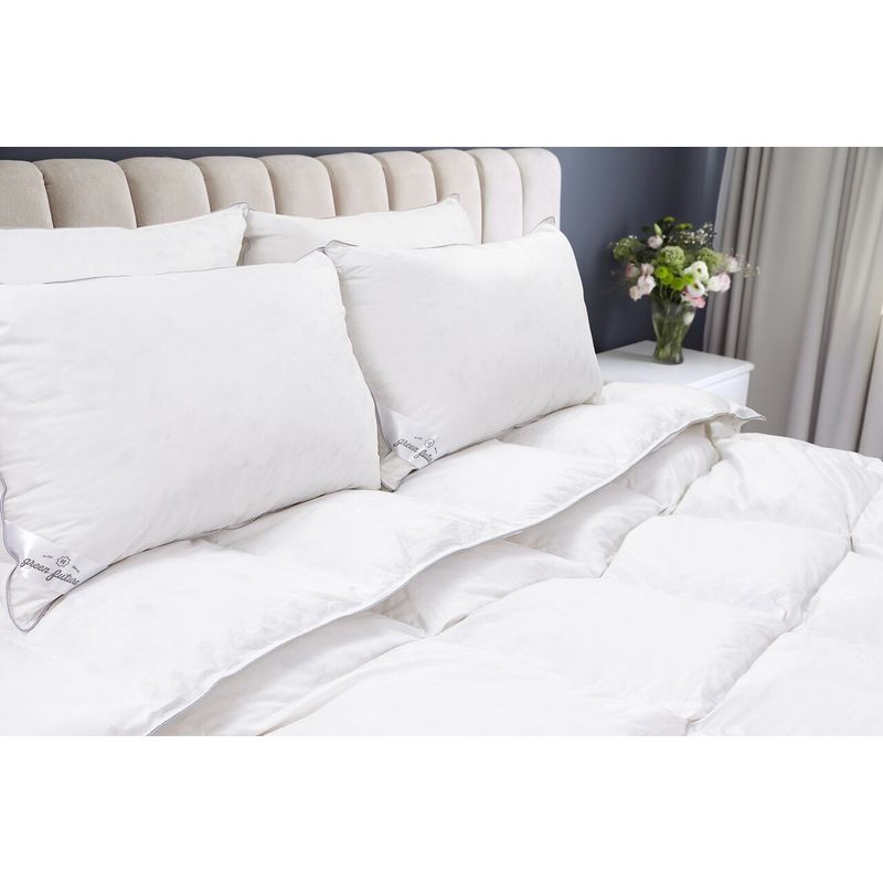 Casa si Gradina - Textile si covoare - Perne si pilote - Perne - Perna Feeling Green Future 50% puf de gasca 50% pana de gasca, 70x70 cm - Infinity.ro