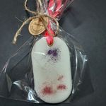 Casa si Gradina - Decoratiuni - Aromaterapie si lumanari - Odorizante camera - Parfumant dulap haine, Cires Japonez – Sakura, Bergamot, Oval, handmade, ceară soia, 30g - Infinity.ro