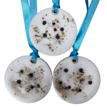 Casa si Gradina - Decoratiuni - Aromaterapie si lumanari - Odorizante camera - Set 3 Tablete Parfumate dulap haine, Odorizant, Antimolii – Cedru, Piper Negru, Cuisoare, handmade, ceară soia, 70g - Infinity.ro