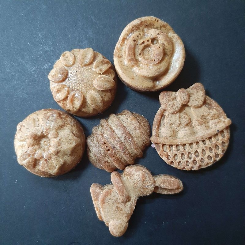 Casa si Gradina - Decoratiuni - Aromaterapie si lumanari - Lumanari si candele - Set Wax Melts figurine ceara soia parfumata, Chocolate – Cafea, Scortisoara, Vanilie, handmade, aromaterapie, 25g - Infinity.ro