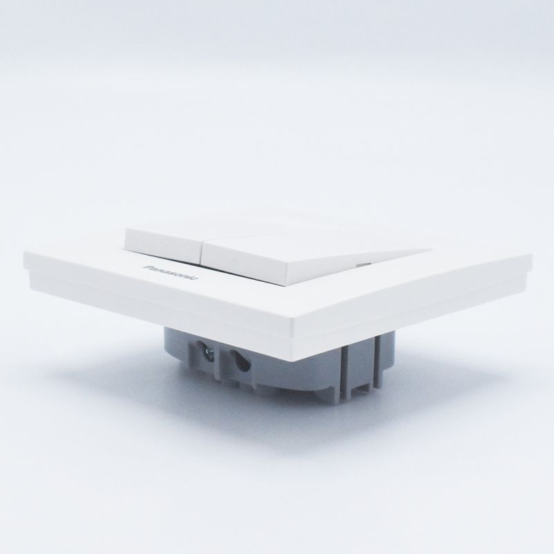 Casa si Gradina - Electrice - Distributie electrica si comanda - Intrerupatoare - Comutator simplu Karre Plus Panasonic, ST, alb - Infinity.ro