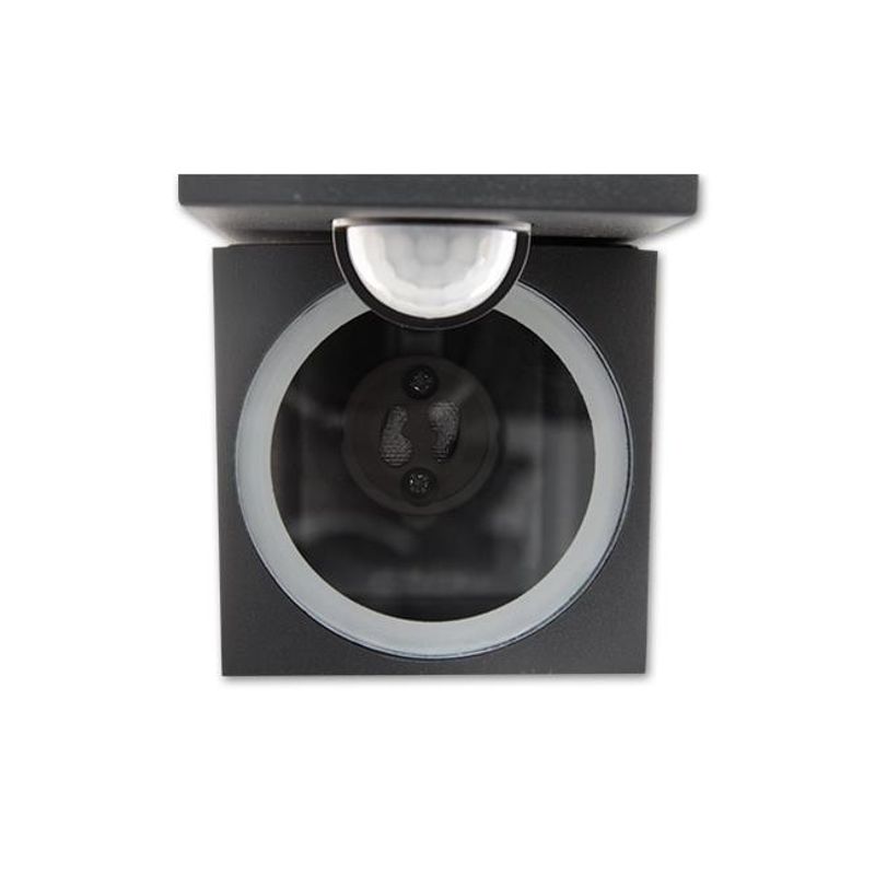 Casa si Gradina - Corpuri si surse de iluminat - Plafoniere, aplice si spoturi - Aplica pentru exterior mobila, cu senzor de miscare, negru mat, 1 bec, dulie GU10, IP44, Masterled - Infinity.ro