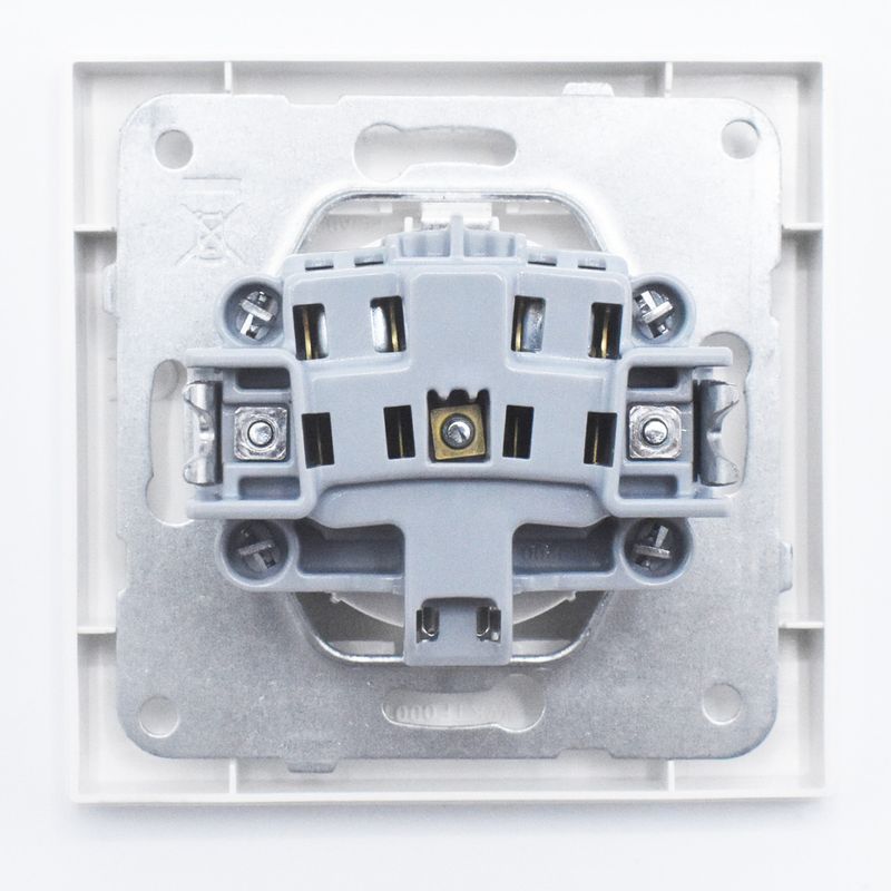 Casa si Gradina - Electrice - Prize - Priza simpla cu impamantare si protectie copil Karre Plus Pansonic, ST, alba - Infinity.ro