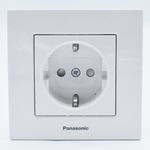 Casa si Gradina - Electrice - Prize - Priza simpla cu impamantare si protectie copil Karre Plus Pansonic, ST, alba - Infinity.ro
