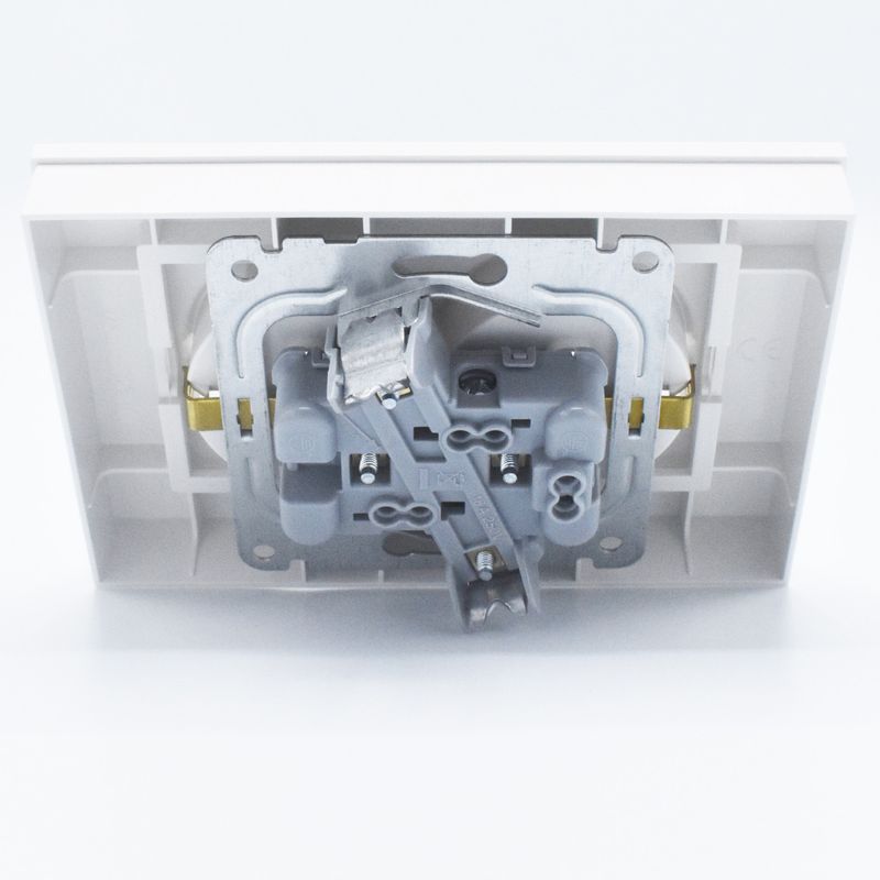 Casa si Gradina - Electrice - Prize - Priza dubla cu impamantare Karre Plus Panasonic, ST, alba - Infinity.ro