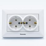 Casa si Gradina - Electrice - Prize - Priza dubla cu impamantare si protectie copii Arkedia Panasonic, ST, alba - Infinity.ro