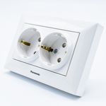 Casa si Gradina - Electrice - Prize - Priza dubla cu impamantare si protectie copii Arkedia Panasonic, ST, alba - Infinity.ro