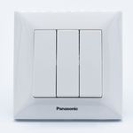 Casa si Gradina - Electrice - Distributie electrica si comanda - Intrerupatoare - Intrerupator triplu Arkedia Panasonic, ST, alb - Infinity.ro