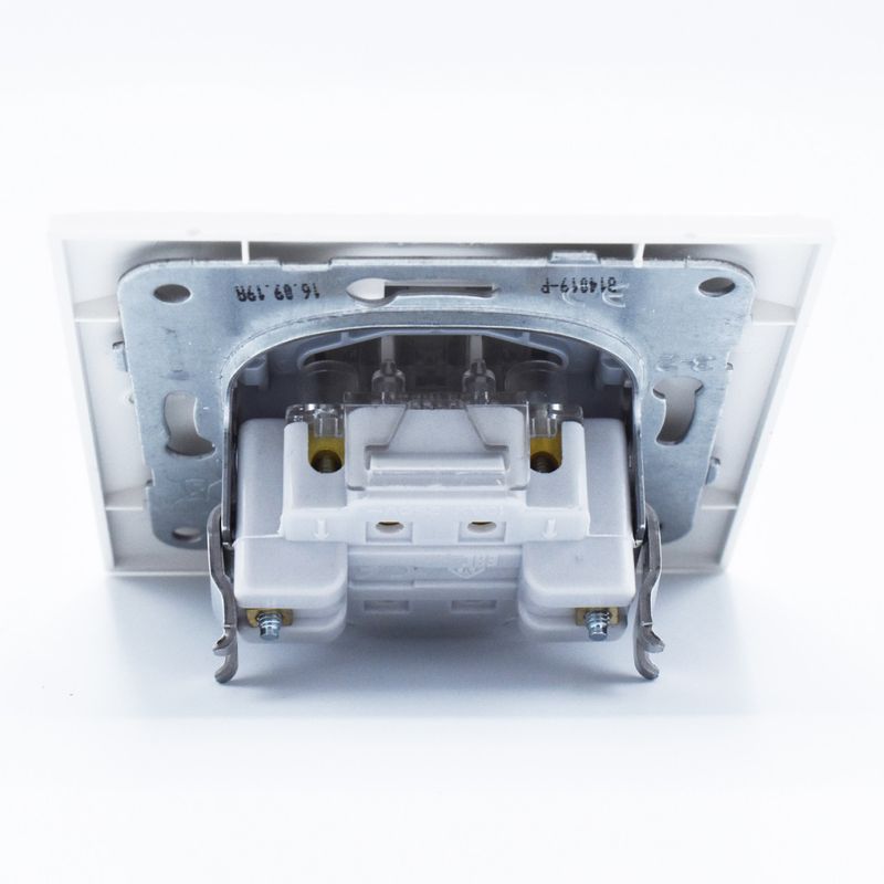 Casa si Gradina - Electrice - Distributie electrica si comanda - Intrerupatoare - Intrerupator cruce 10A,IP20, Alb, Panasonic Arkedia Slim - Infinity.ro