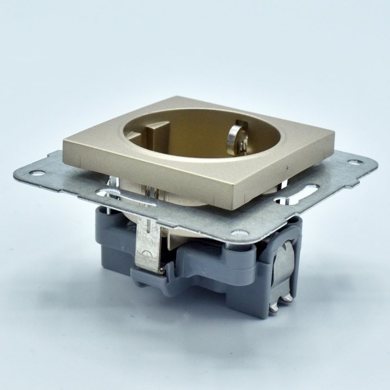 Casa si Gradina - Electrice - Prize - Priza simpla cu impamantare si protectie copii, 16A, IP20, Bronz, Panasonic Arkedia Slim \ Karre Plus - Infinity.ro