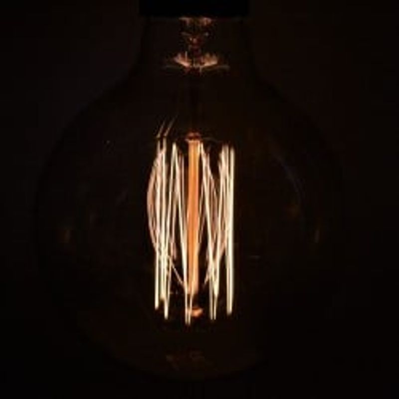 Casa si Gradina - Corpuri si surse de iluminat - Becuri si tuburi neon - Becuri - Bec Vintage Edison Glob G125 40W E27 - Infinity.ro