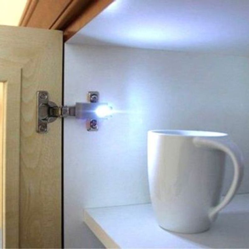 Casa si Gradina - Constructii - Feronerie si accesorii - Balamale - Set 5 buc Balamale pentru mobilier cu iluminare LED, 7.5 x 4 x 2 cm - Infinity.ro