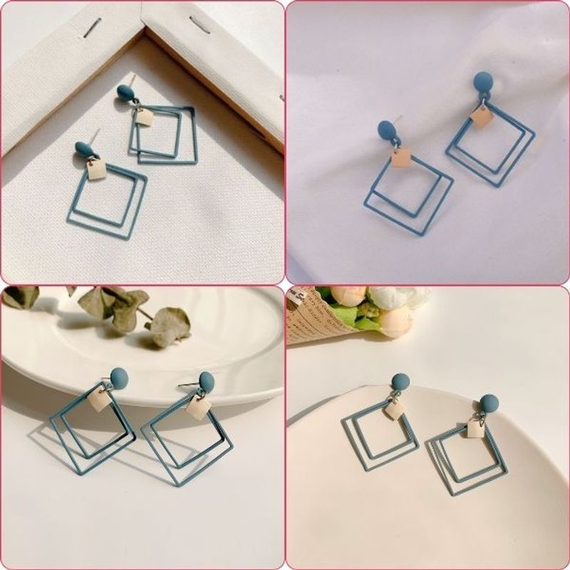 Fashion, accesorii si bijuterii - Femei - Bijuterii femei - Cercei femei - Set, 2 Perechi de Cercei Royal Deluxe,, Galbeni si Albastru cu Auriu - Infinity.ro