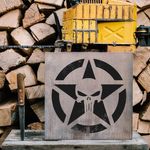 Casa si Gradina - Decoratiuni - DIY - Sabloane decorative pereti - Sablon Perete vopsire, tencuiala 0.7mm Craniu Punisher cu Stea model MXSP7451, 500 x 500 mm - Infinity.ro