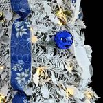 Casa si Gradina - Decoratiuni - Decoratiuni de sezon - Brad de Craciun artificial cu 50 LED cu suport Verde 120 cm PVC - Infinity.ro