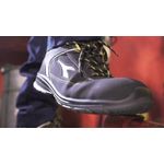 Casa si Gradina - Constructii - Echipamente de lucru - Incaltaminte protectia muncii - Bocanci de protectie D-BLITZ HI S3 Diadora cu bombeu compozit Negru 46 - Infinity.ro